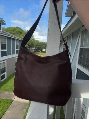 Vintage Coach Soho Leather Hobo Bag in Mahogany Brown